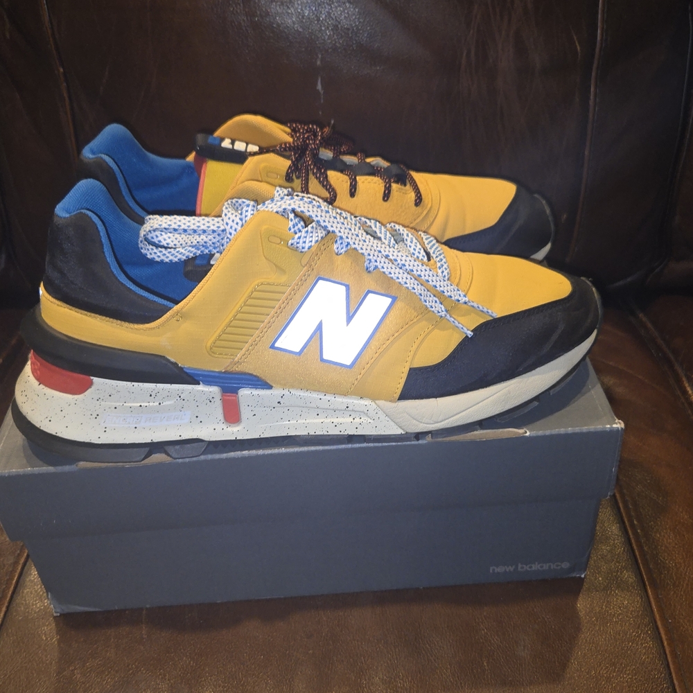 New Balance 997s Men's Yellow and Black Sneakers
